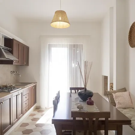 Dimora Delle Pi * Locorotondo